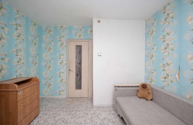 2 комн., 54 м², Блочный, Другие районы 4