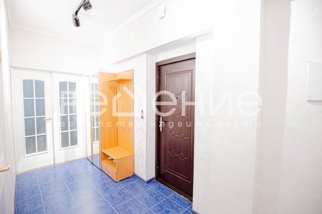 2 комн., 62 м², Монолитно-каркасный, Центр - район пл. Орджоникидзе 9