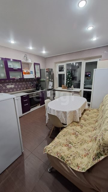 2 комн., 64.0 м², 4 эт.