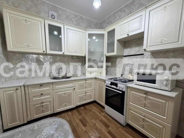 2 комн., 53.0 м², 3 эт.