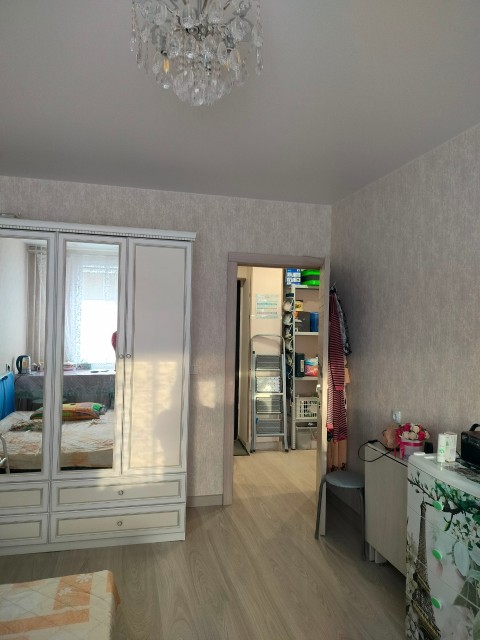 1 комн., 37.0 м², 1 эт.